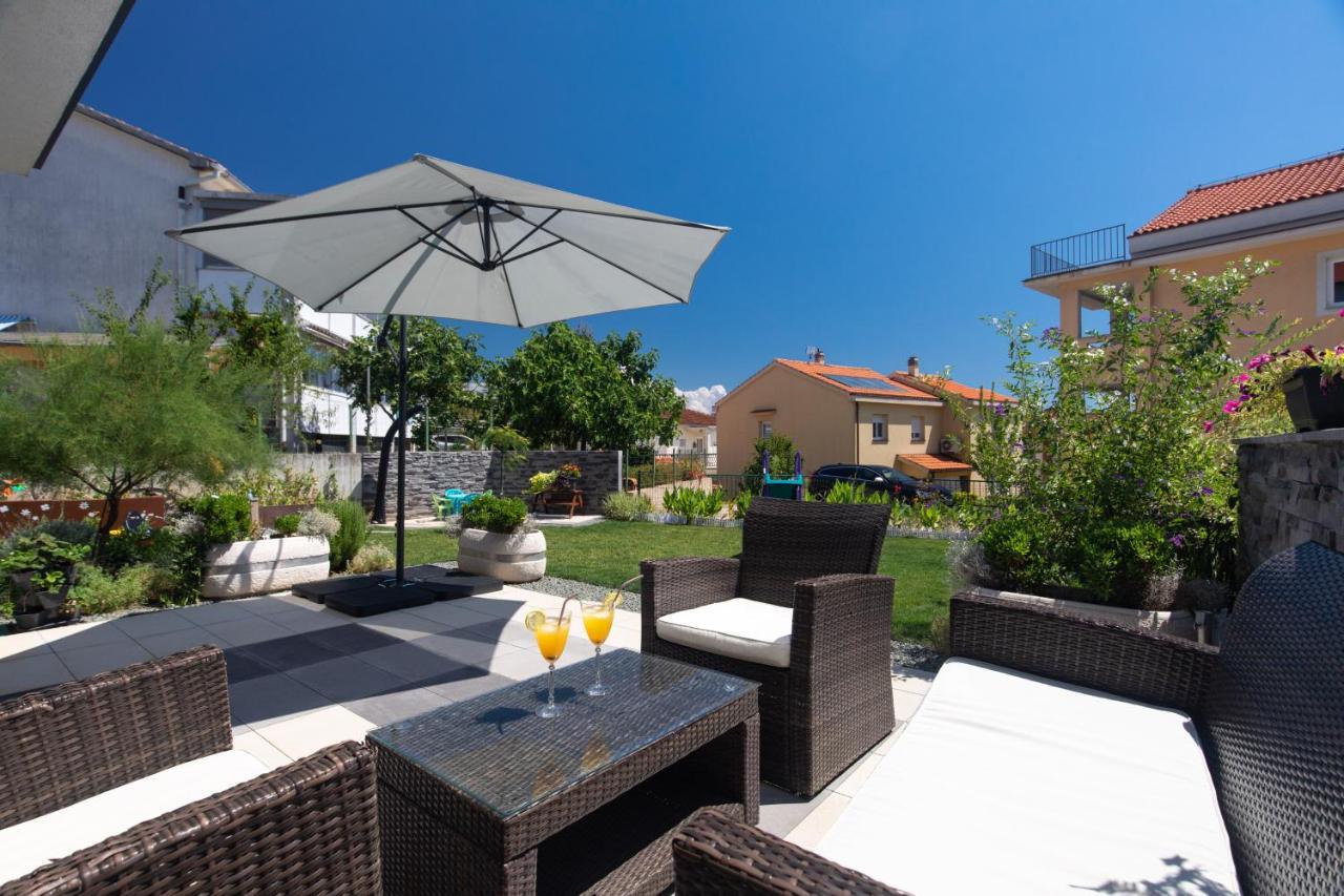 Apartment Odore Di Mare With Beautiful Garden Krk Town Eksteriør bilde