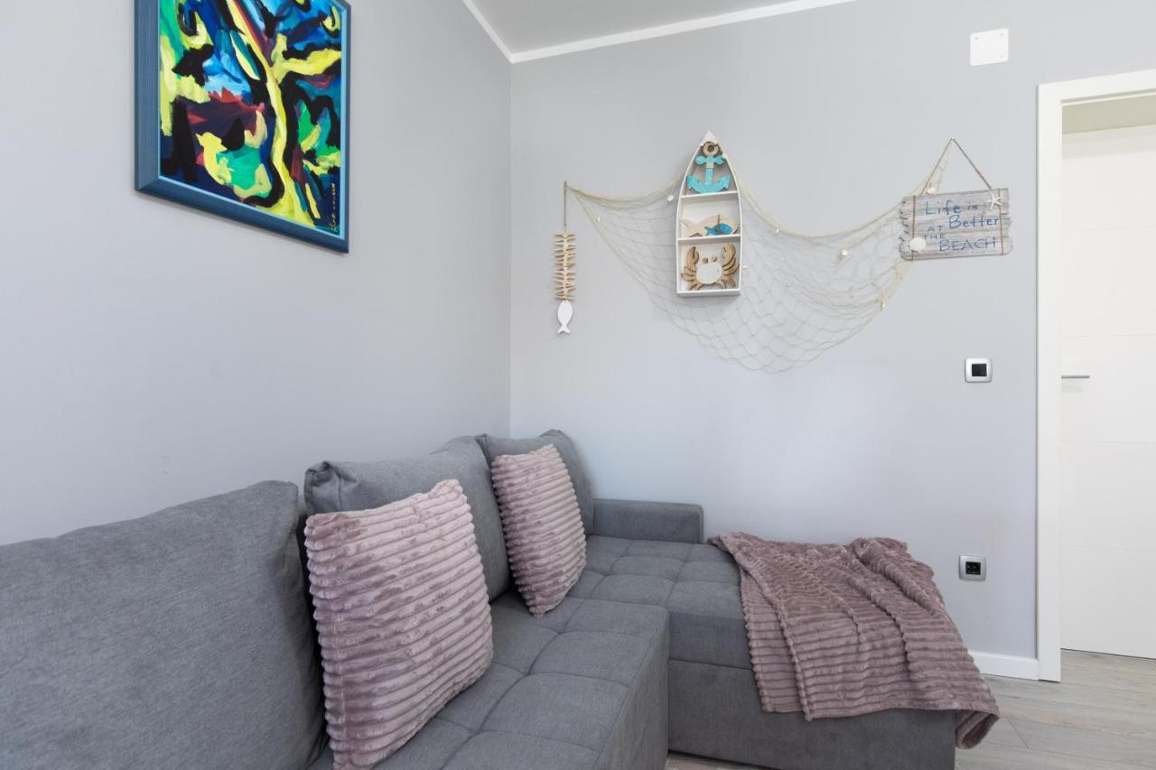 Apartment Odore Di Mare With Beautiful Garden Krk Town Eksteriør bilde